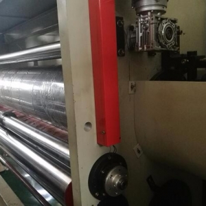 萍(ping)鄉KC-H1425高速四(si)色水墨印(yin)刷開槽機(ji)